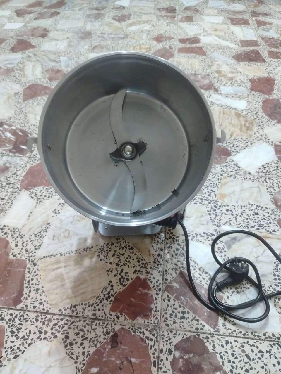 يا الله..
السلام عليكم اخوان عدي هاي الطاحونه تفيد أصحاب المعامل   أصحاب المحلات  بعد ما اعرف بيهن
مكاني بغداد اني ما اعرف بيهن الله شاهد قيم وخض ولا تكسر بل سعر تره عملاقه جبيره ***********
ما مستعمل ♥️
