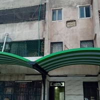 سخيفه • ١٨م×٤م • باب وشبابيك