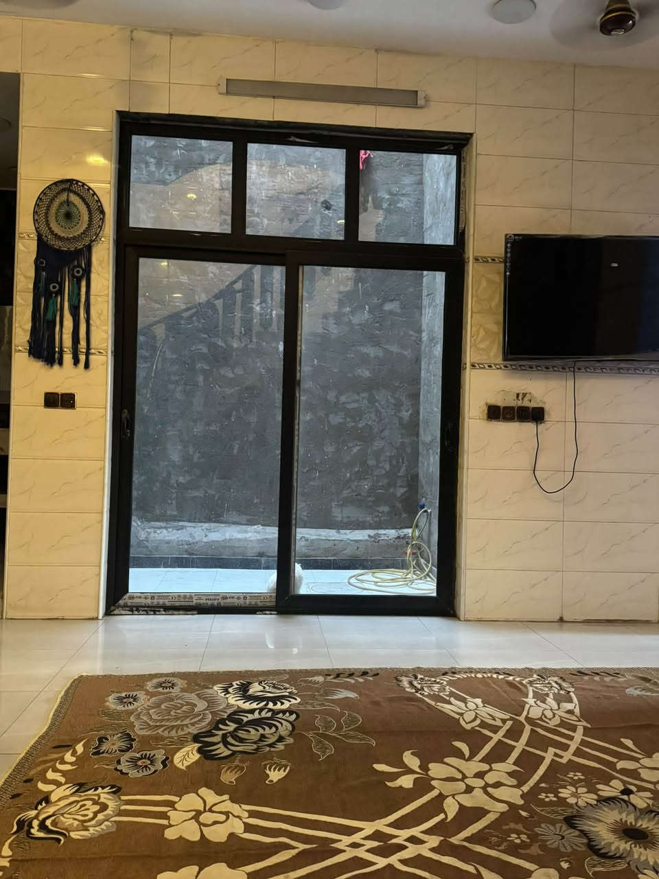 قرب سريع الدورة • ١٥٠متر • ٥ غرف