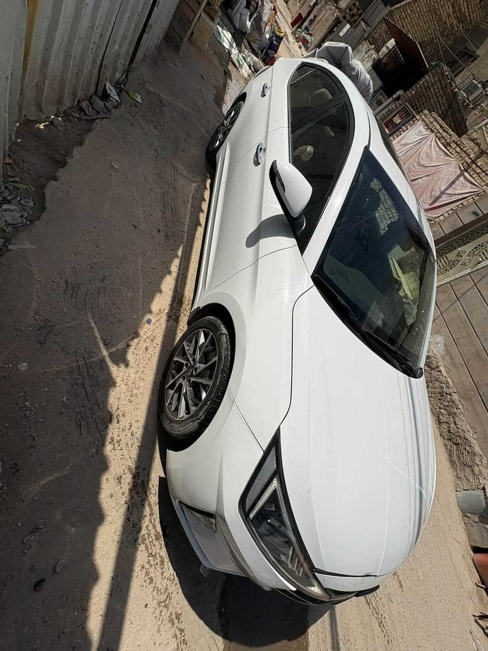 النترا موديل ٢٠٢٠خليجي فول موصفات واحد عله واحد مكفوله من الصبغ والضربه فقط بيه تبديل داعميه إماميه سياره ماشيه ١٩٠ ملاحضه سياره مال مصرف وخلص تسديده فقط عله تخيريه عليه مليونين والكفيل جاي يسدد وعندي وكاله عامه ام الباركود سعر سياره ١٣٠وبي مجال العنوان بغداد رقم الهاتف ***********والطخات بسيطه موضحه بل الصور
