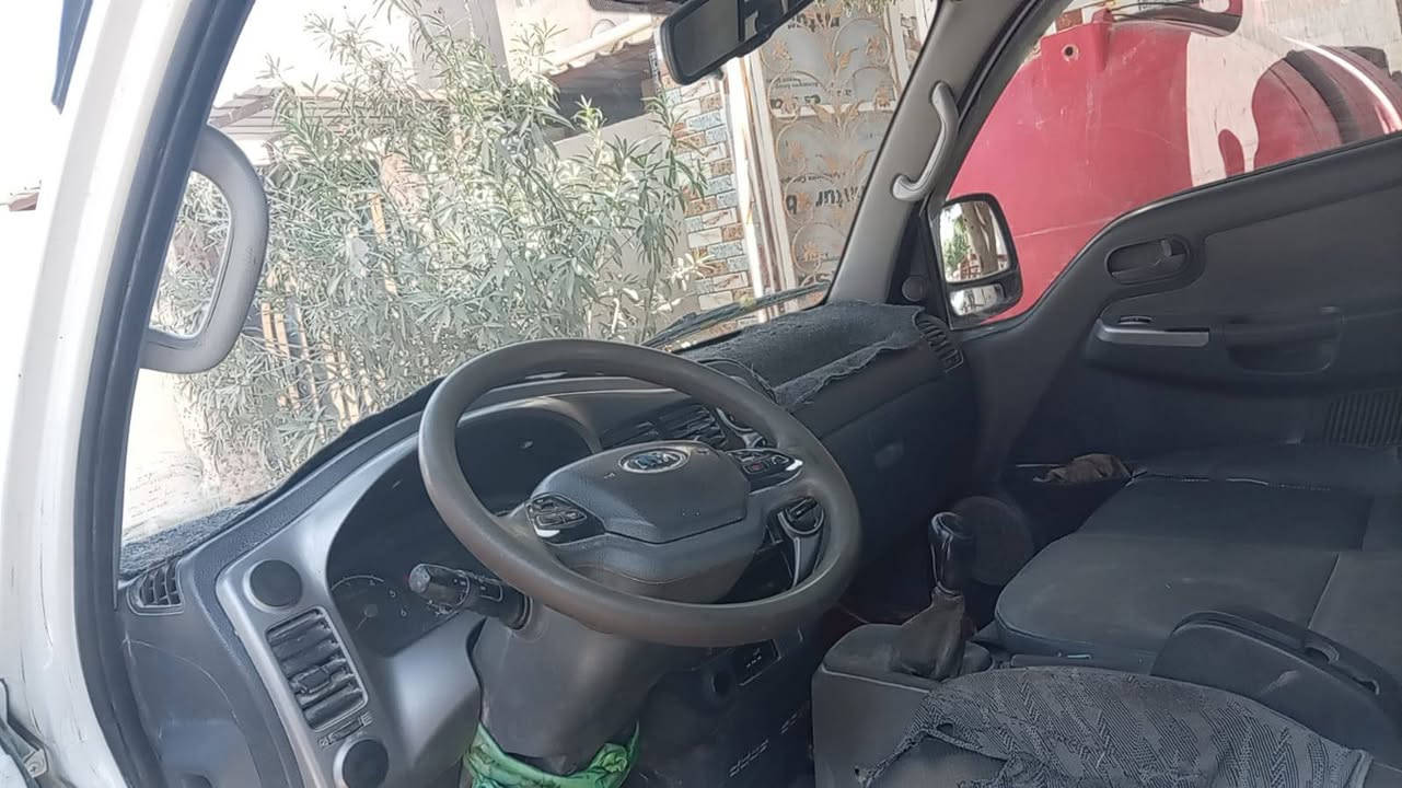 كيه حمل البيع موديل 2014سياره حلوه وجاهزه سعر دفتر وبي مجال ***********
