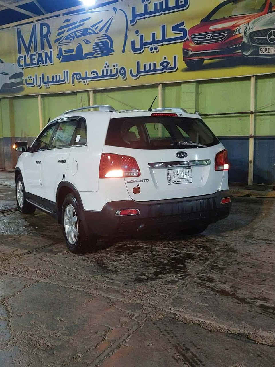 السلام عليكم سورنتو خليجي ٤ سلندر  ٧ راكب ٢٠١٢ رقم بغداد بسمي السياره ٣ قطع تبريد السياره بدون ضرر عدى صبغ بمسافة شبر تحت قبغ البانزين وموضح بالصور السعر ١٣٨ ورقه بيه مجال بسيط السياره جاهزه تخم تاير جديد شاشه جديده يدعم التطبيقات تبريد بيانو تحكمات استيرن   السيارة في بعقوبه الشراي يتصل على الرقم ***********
