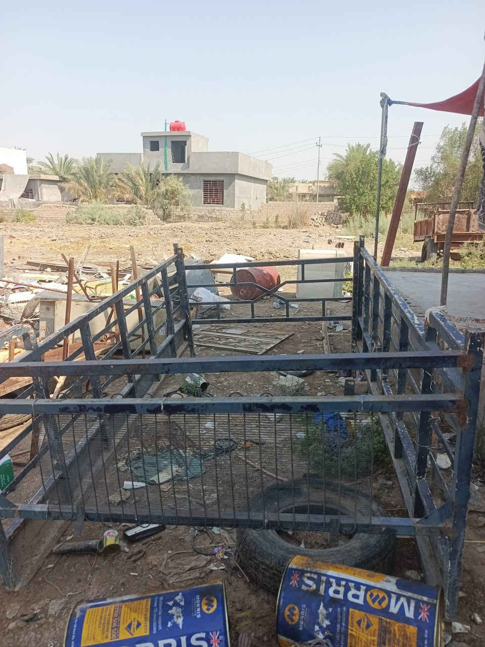 السلام عليكم للبيع محجرات ما مزنجرات ونضيفات  رقم الهاتف ***********
