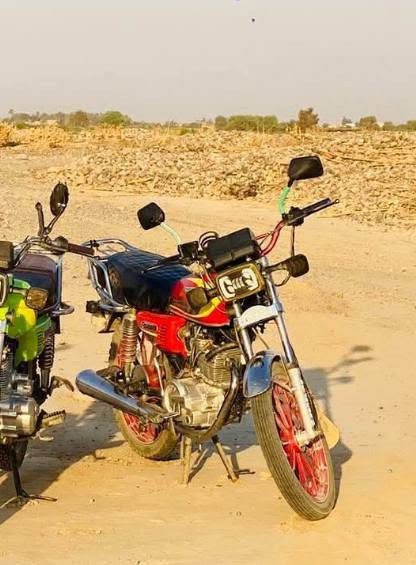 ما بعد السلام درجه للبيع موديل24محرك 200ما مفتوح السعر خاص ويرهم مراوس بدراجه حسب القناعه رقم الهاتف***********2
