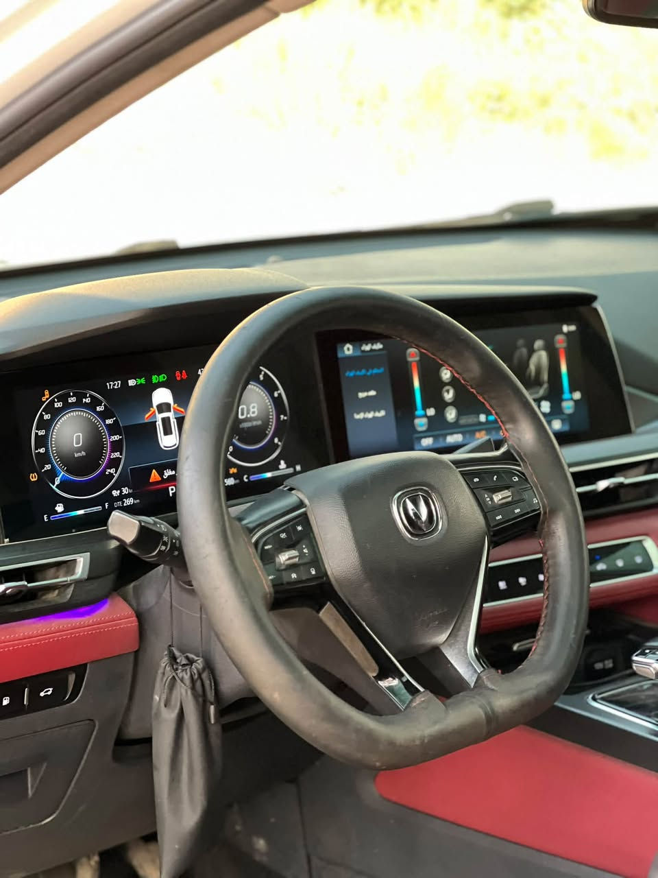 سلام عليكم شانجان cs75 2022
للبيع 
فول مواصفات 
ضررها بابين وبعض الملاحضات 
ماشية 170 km
بدون دواخل تكم مابيها شي 
السعر 100 وبيها مجال 
اتصل:***********
واتساب:***********
