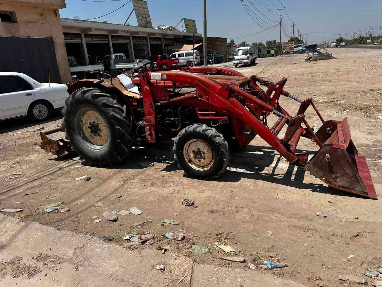 السلام عليكم 
ينمار حجم 330 مكينة خير من الله  
   عربانة قلاب + خباطة + كيلة نضيفة جداً 
المكينة ما متعوبة مال جناي 
 واسط الصويرة 

(مكلف بنشر)
رقم صاحب المكينة 
‭***********‬

‭***********‬
