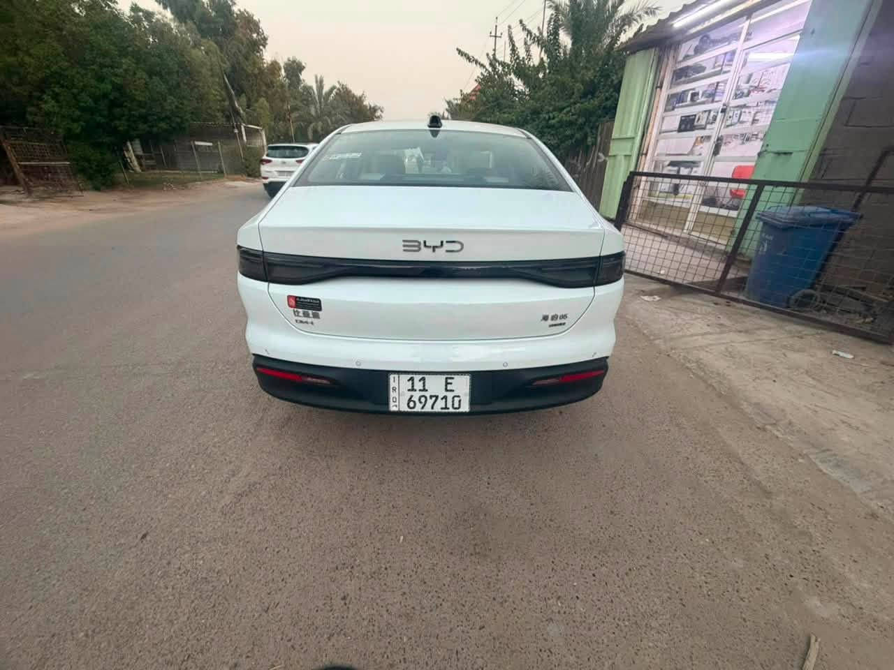 للبيع | BYD Seal 5 فل أوبشن 2025

🚗 الموديل: 2025
📍 الموقع: بغداد – التاجي

المواصفات:

* فل أوبشن
* ماشية 11 ألف كم
* 13 كاميرا
* فتحة سقف
* قيادة آلية
* Auto Park (الاصطفاف الذاتي)
* أرضيات الشركة الأصلية
* شاحن سريع 16 أمبير
* ومواصفات إضافية كثيرة.

الحالة:
السيارة نظيفة جداً، بيها بارد (خدش) صغير جداً بالجنطة وغير واضح، ومأشر عليه بالصور بكل شفافية. كذلك بيها تكحيل بسيط جداً بالدعامة الأمامية.

💰 السعر: 22,500,000 دينار عراقي
⚠️ السعر قابل للتفاوض بحدود بسيطة جداً.

للعلم، سعر الزيرو حالياً حوالي 25 مليون دينار.

للاستفسار:
📞 ***********
📞 ***********

متوفر واتساب واتصال.
