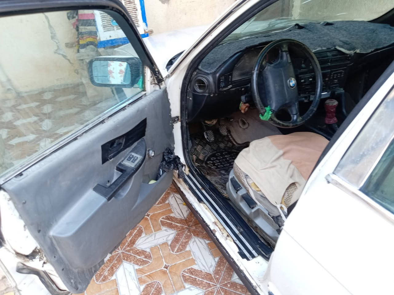 بي ام 525 كير محرك ابلاد 6سلندر كير محرك كفاله لاتنقيص ولاتخير حداديه 80 بي الميه تايرات نظاف  عوزه بس سلف شويه يشخط بس كهربائيات شغاله كله  ترايه وين مايعجبك السعر 28 اومراوس مكانه ناصريه قظاء النصر  رقم   صلاح الدين مشروع وطني صاحبه حله  هاتف***********واتساب  هاتف***********
