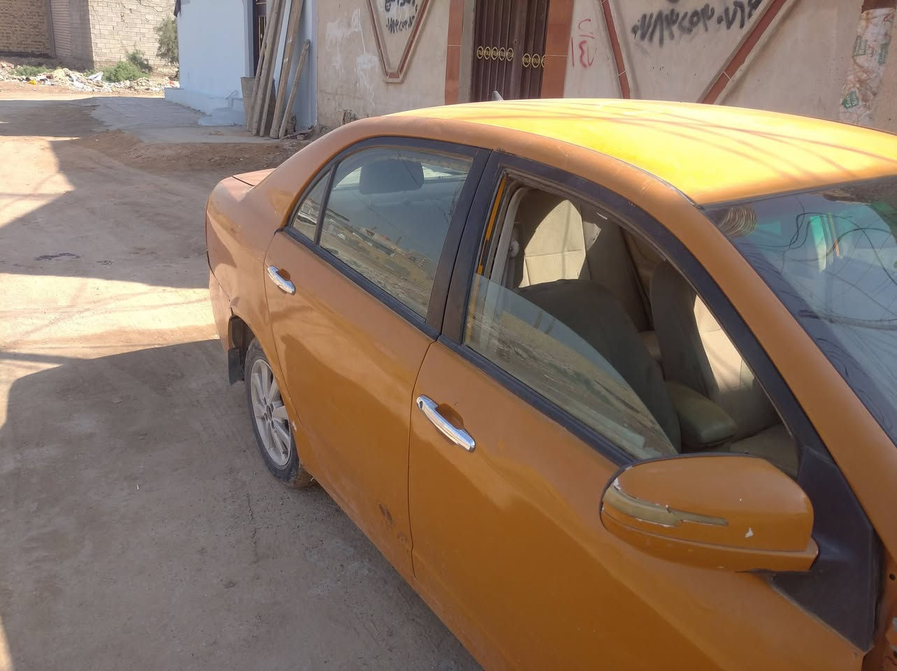 جيلي موبيل • ٢٠١١ • بالحلة