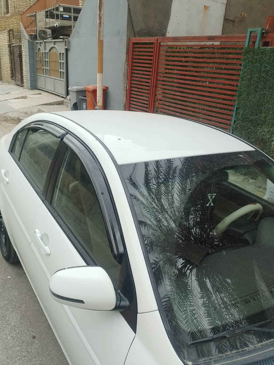 اكسنت ٢٠١١ خليجي
سياره جديده ماشالله محرك كير تبريد صدر تخم تاير 
بيه الباب الوره الصدر بي شويه صبغ والبنيد بي كد شبر صبغ 
فقط 
السعر ٩٠ وبيه مجال قليل 
عنواني بغداد دوره حي المعليمين 
***********

