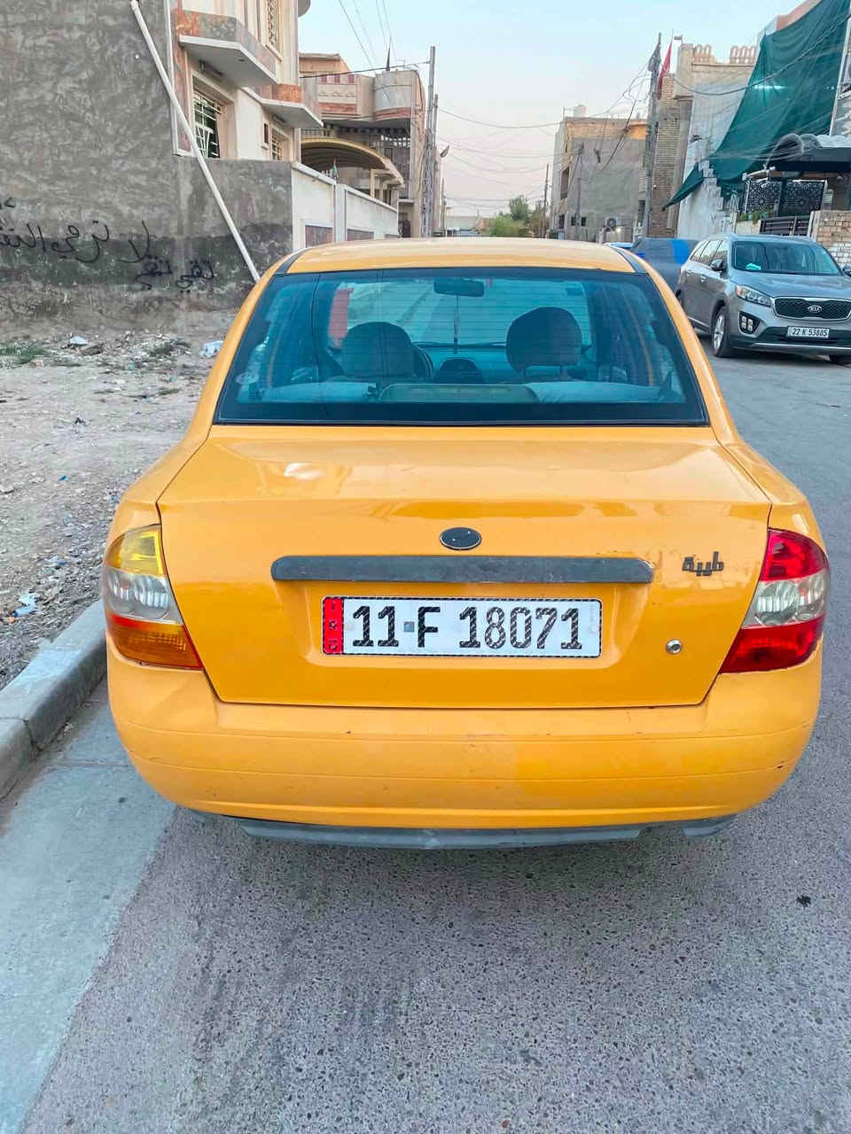 طيبه ٢٠١٥

رقم انكليزي جديد + هيئه مصفره 

كير + كلج قبل سبوع شديتهن 

مكينه بيها تنقيص بسيط 

صدرها جديد 

تخم تاير جواها 

كشرتها حلوه بيها صبغ قطع 

وجاملغ وره قبق البانزين مو قويه

شواصي مكفوله 

غرفتها بلاديه 

كمبريسر منضومة تبريد جديده 

فقط بوري مزروف

عارضها ب 27 وبيها مجال بسيط 

او مراوس شعدك دز 

مكاني بغداد الحريه 

***********

