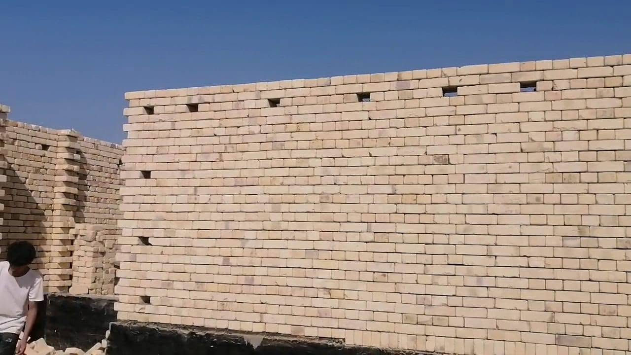 سلام عليكم ستاذي عندي كادر بناء درجه اوله عمل ركونه بناء مصاطر كبان وشاهود المونه جف قيم ولشغل مرتب كلش متعوب علي الكادر يتكون من خمس خلفات وعدنه مصداقيه بلعمل أهم شي    /***********
