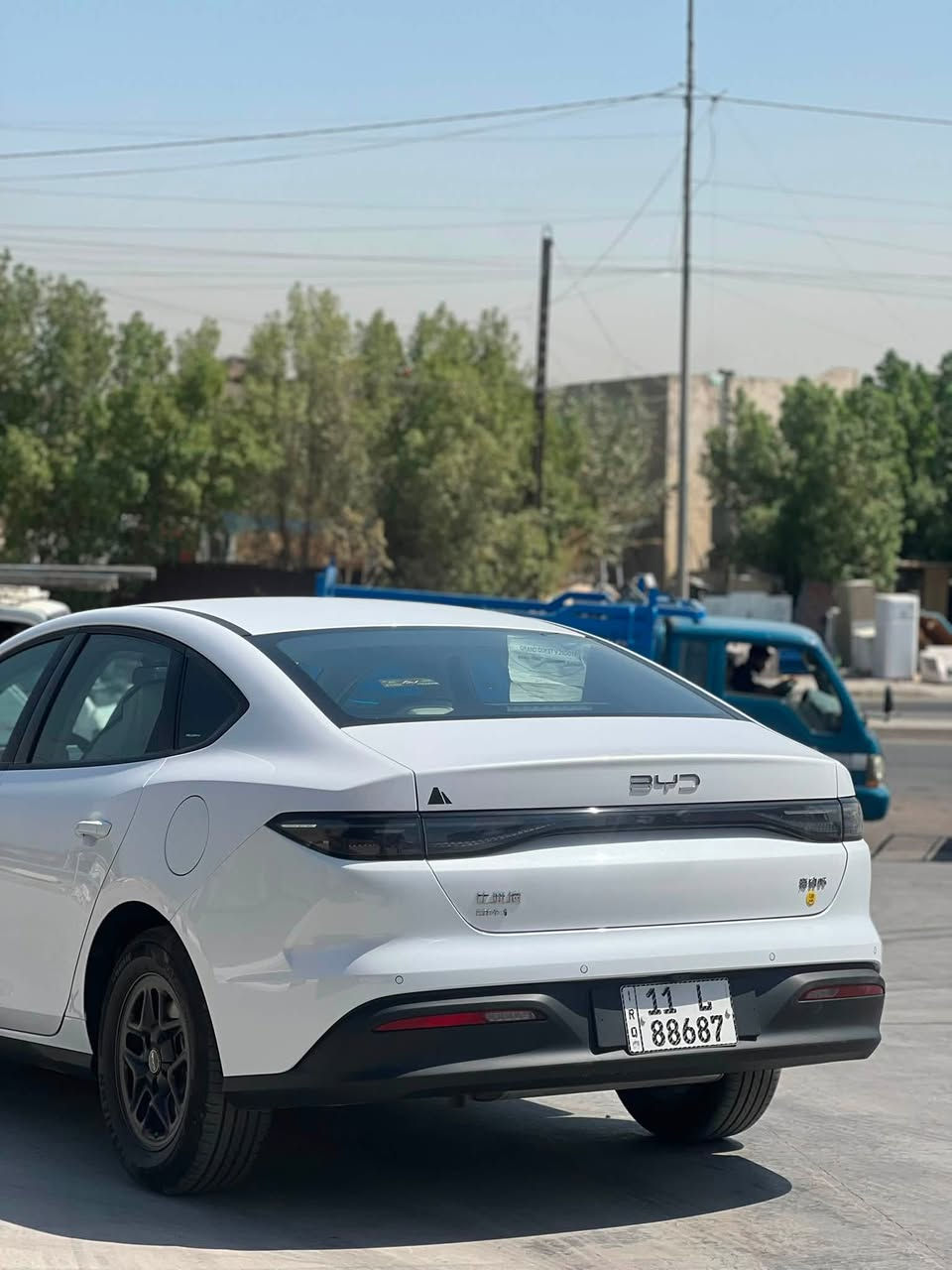 سلام عليكم
BYDللبيع فقط 
موديل 2025
ماشيه سياره 25000الف
سياره بيه رصعه بالجاملغ الامامي 
ودعاميه موضحه بالصوره 
سياره كامله مع ملحقاته 
مكان سياره بغداد حي الاعلام 
سعر 20مليون 200الف وبيه مجال 
***********
