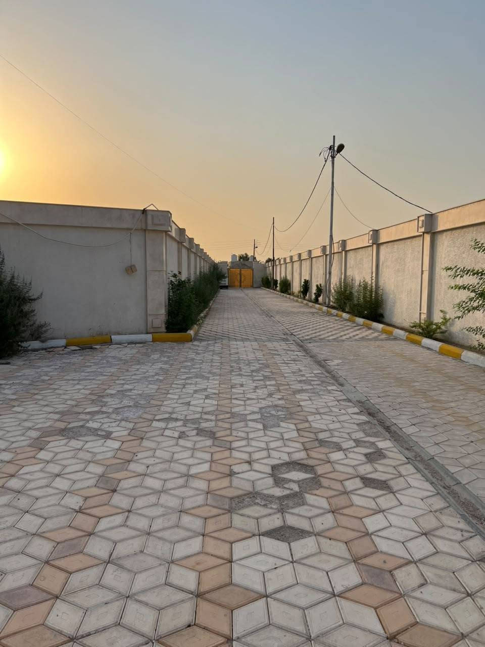 بستان وفله دونم
على شط العرب 
طابو ملك صرف تحويل 
العنوان أبي الخصيب ابو مغيره
سعر مليار ونص
***********

