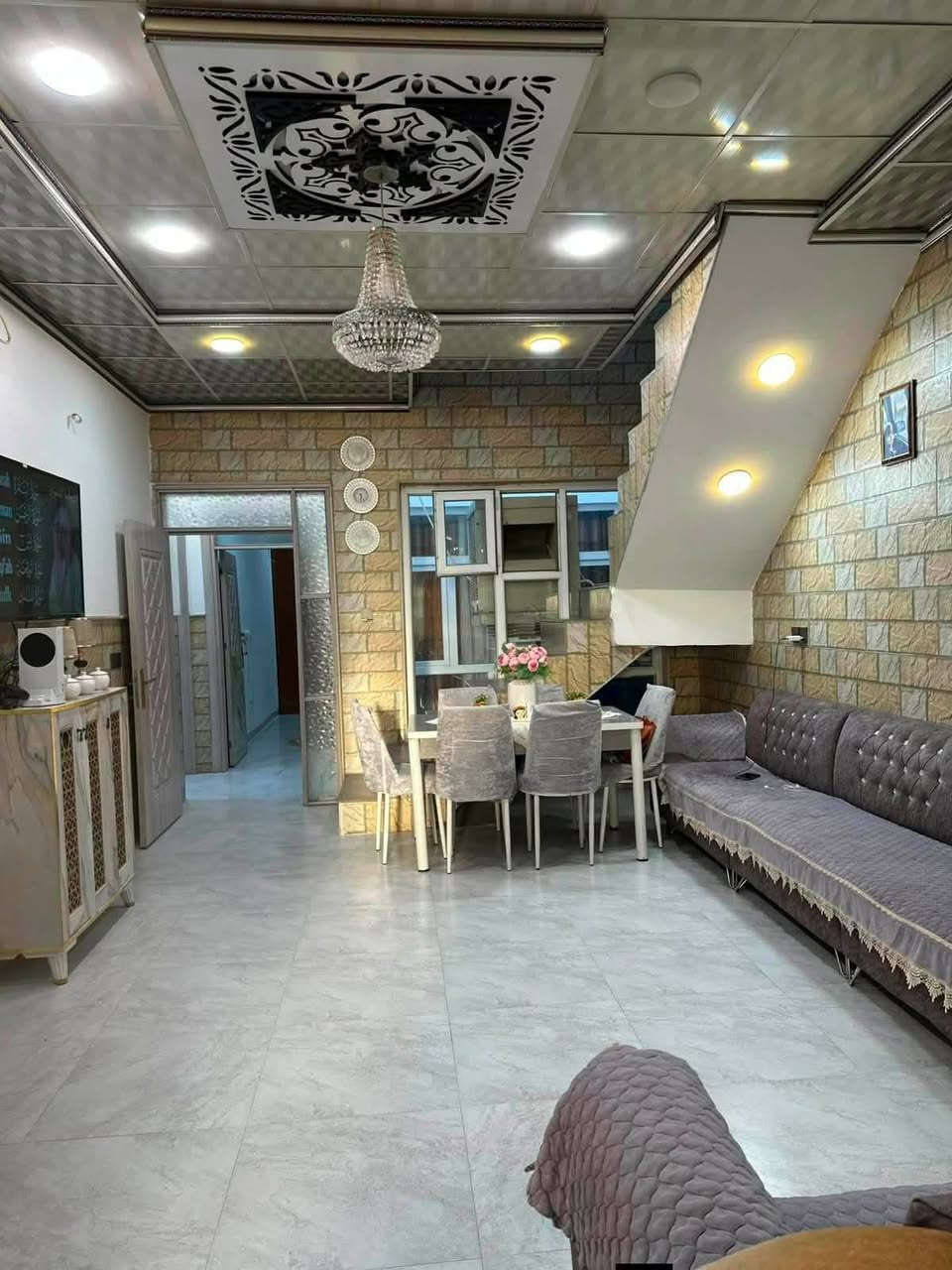 السلام عليكم
بيت للبيع في حي التعليم تربيه الرابعه
شارع ١٥
١٥٠ متر
واجها ٧ ونص
نظام دنك عدد 6 حول البيت
نظام دكتات
نظام ستلايت
نظام سبالت
البيت طابق واحد
غرفتين نوم صاله استقبال
مطبخ حار بارد
حمامات عدد ٢ شرقي و غربي
باقي التفاصيل على الخاص او الاتصال
***********
***********
