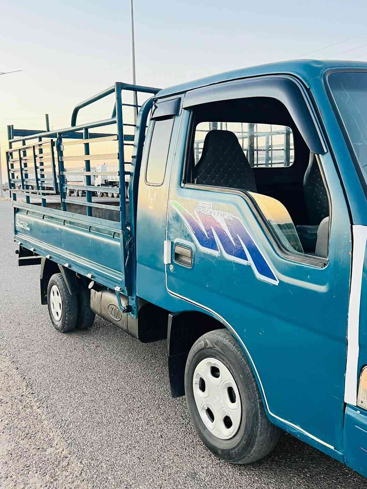 ع بركه الله كيا فونتيرا موديل ٩٨ رقم انبار مشروع وطني سنويه لل ٢٨ كفاله عامه شاصي ورقم شاصي بلادي كير محرك ترايك للبصره شرط صدر جديد تخم تايرات كهربائيات كلها شغاله باتري  سلف جديد سياره مال جناي الف متصرف عليها المكان الأنبار رمادي السعر ٥٥ وبيها مجال بسيط جدآ 
الاتصال ***********
