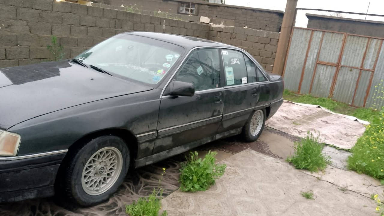 سلام عليكم اخوان سياره اؤميكا موديل 91 كير محرك بطه 2500 شرط تحويل وكاله +شرط كير محرك تبريد شغال ثلج
دفتر بانزين موجود 
 بدون أي ضرر فقط صبغ جمالي / سعر 45 بي مجال بسيط 
/ عنوان كركوك رقم الهاتف/ ***********
