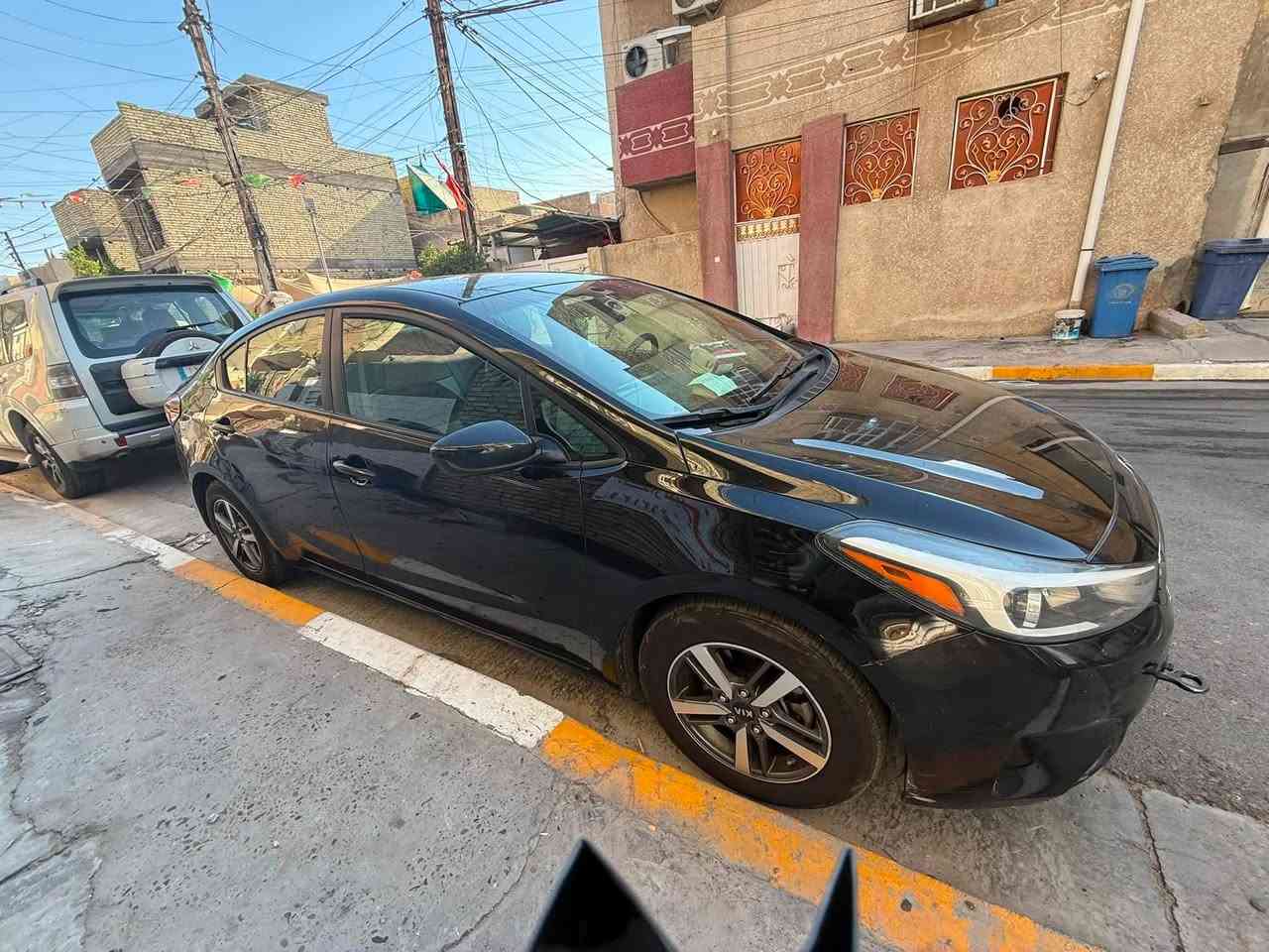 السلام عليكم بسبب الوعود الكاذبة للاسف  هذا المنشور راح اعيدة
للبيع كيا فورتي ١٨

السيارة بدون مواصفات فقط محدد سرعة 

السيارة كلشي واضح بصور 

المحرك دوش مكفول  كيرها مكفول  ماشية السيارة ١١٨ميل السيارة استعمال شخصي 

ضربتها بالجنطة على كد شبر تقريباً والحوض  مثل مموضح بسونار 

بيها مكانات بالبابين اليمين بارد واضحات بصورة ايضاً السيارة تجي اشوفها تشلع عيني 

عارضها ب١٠٣$ والشراي يدلل 

مكانها بغداد الغزالية وهذا رقمي للتفاصيل اكثر

***********
