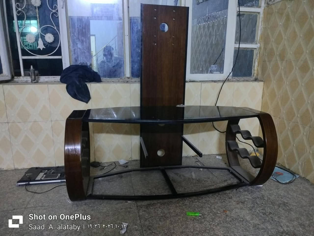 ميز بلازما • نضيف • ٣٠