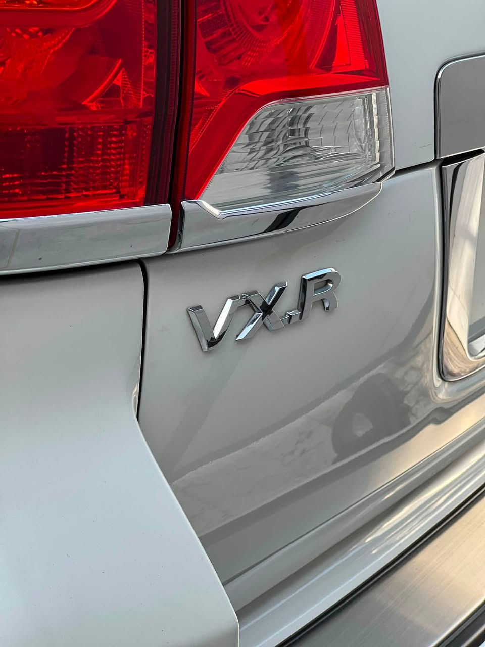 لاندكروز VXR محرك 5700  موديل 2015 جدا نظيفه
للاستفسار *********** غير متواجد على الفيس

