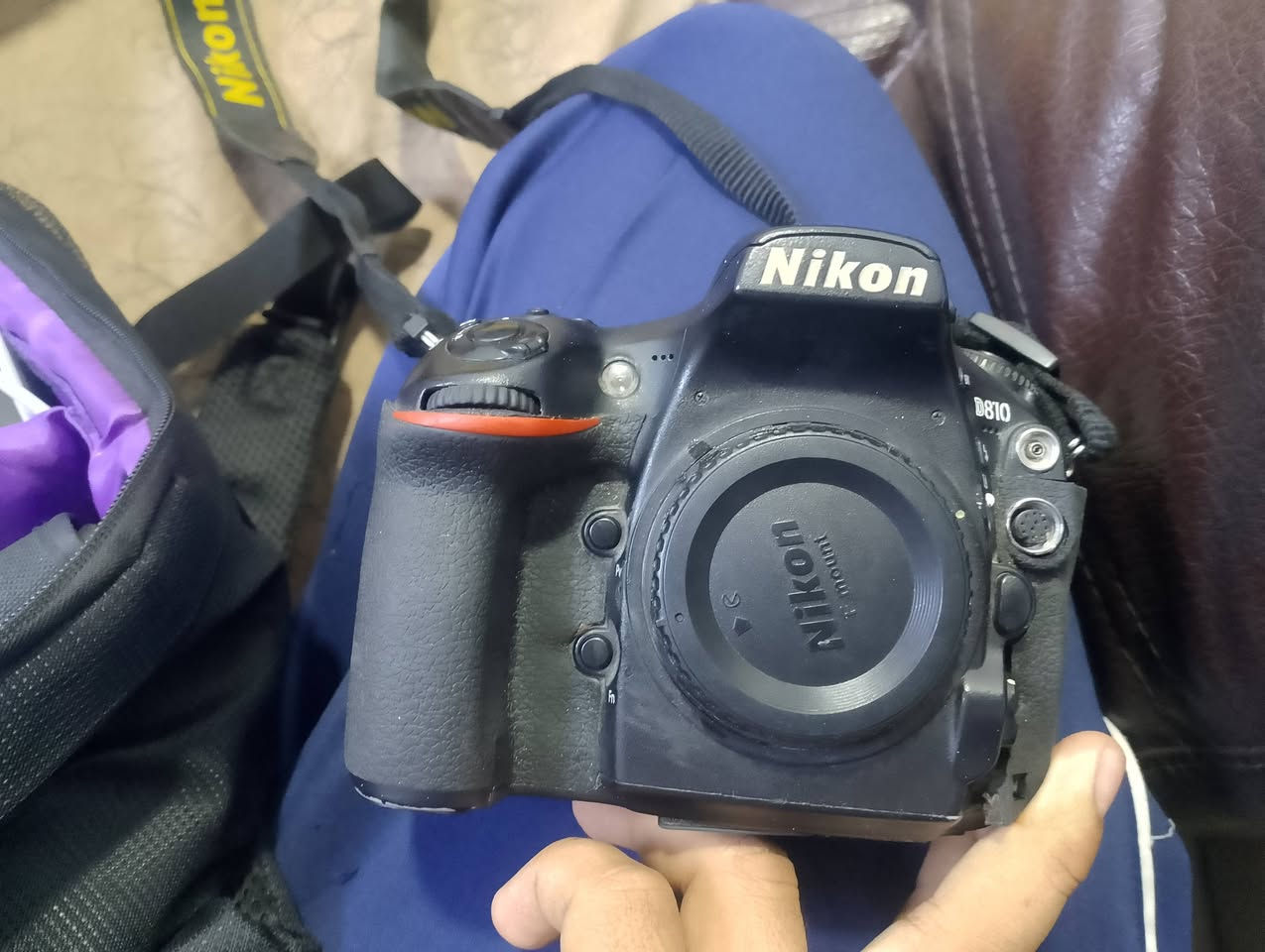 نيكون D810 • عدسة 24-120mm • خدوش بسيطة