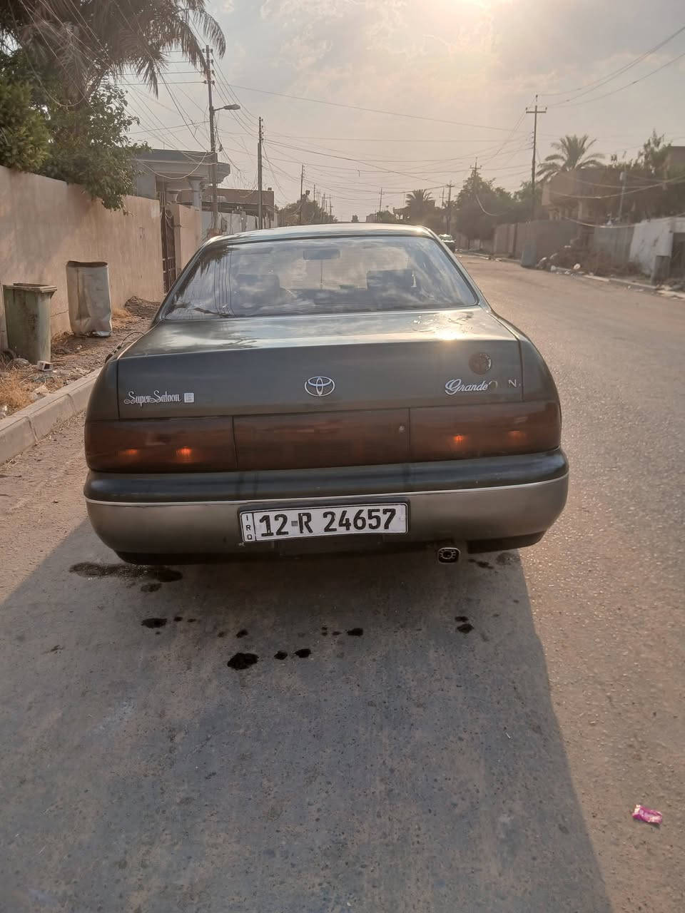 بطه موديل  1992 فول نظافه كير فول او مكفول سياره ناعمه حيل المحرك بيه خيط تبخير بس بدون تنقيصة شرط يعني السعر 57 ينقص من حك تجفيت المحرك سياره فقط مرشوشه احزام  تبريد عايزو خفايف  رقم الهاتف ***********
