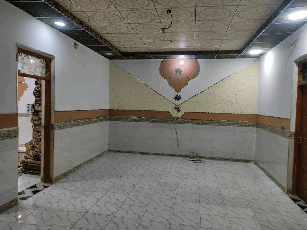 🏡 بيت للبيع بمساحة 200 متر
✨ شغل جناي فوول — كامل من كلشي ومفتاح
📍 العنوان: شارع الصب مقابل قرية الغدير عمود 276 
📄 طابو زراعي 📌 سند 25 + إقرار محكمة
🏠 يحتوي على
: ▪️ غرفتين نوم ▪️ صالتين ▪️ مطبخ ▪️ صحيات ▪️ استقبال

💰 السعر: 60 مليون وقابل للتفاوض

📐 متوفرة كافة المساحات: 50م² | 80م² | 100م² | 120م² | 150م² | 200م²

✨ وبأسعار مناسبة 💡 جميع الخدمات متوفرة
📞 للاستفسار والاتصال: ***********
📱 واتساب: ***********
