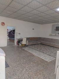 بيت للبيع • ١٠٠م • شارع زركه