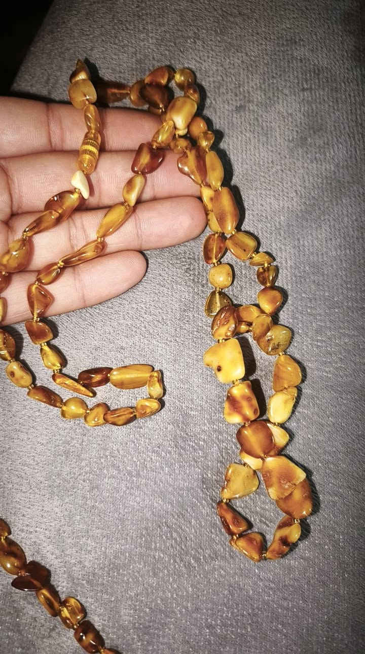عقد وسوار كهرب طبيعي
القطعه عقد مع سوار 18 الف مع التوصيل
