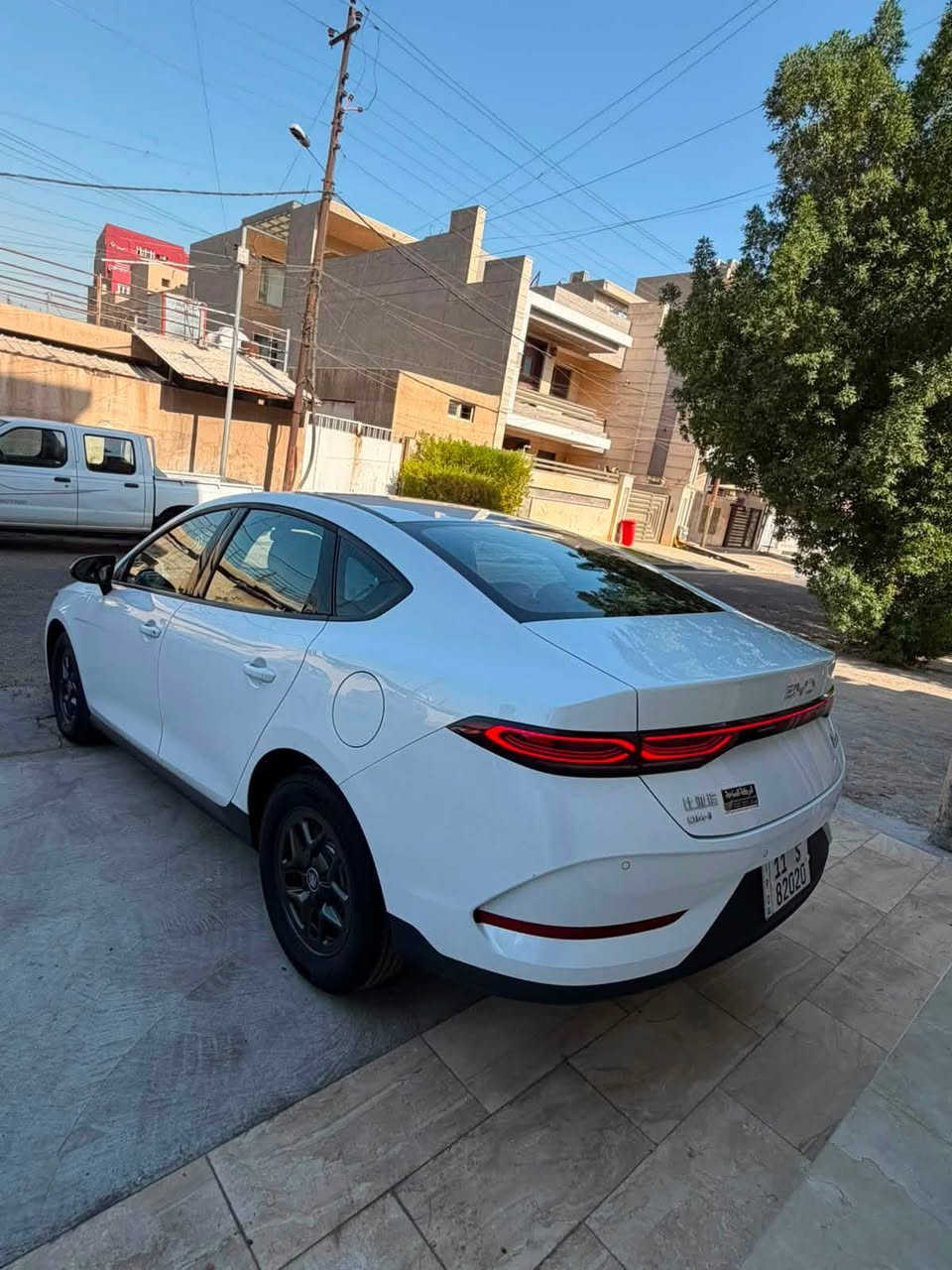 السلام عليكم بي واي كن بلاص سياره زيرو مماشيه ماشيه فقط 4000 الكلي داخل احمر السياره مكفوله كفاله عامه وبدون اي نقص ودهن جديد كاعيات اصليه رزلاين رقم بغداد ب اسمي شبه مميز السياره عارضها19 مليون وبيه مجال بسيط مكان السياره بغداد حي العدل للاستفسار ***********
