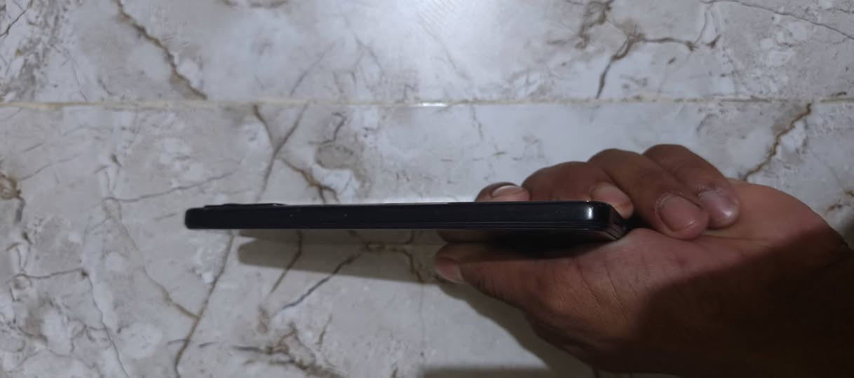 سلام عليكم جهاز بوكو POCO X4 Pro 5G جهاز كلة نضيف 88/100 السعر200وبي مجال المكان ديالى شهربان رقم ***********
