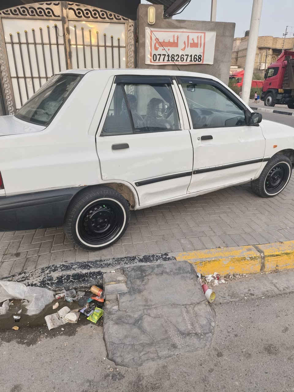 السلام عليكم سايبه للبيع موديل 15 راعيها بالقبله يريد تحويل السياره هاي او غرامات على المشتري سعر 27 وبيه مجال شويه مكاني بصره زبير رقم الهاتف ***********
