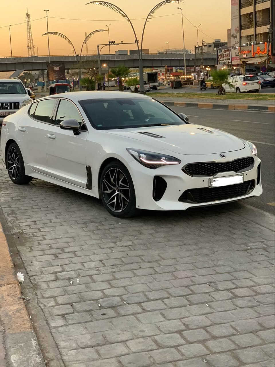 ‎🚀 كيا ستنغر 2022 GT-Line 2.5T
‎💰 السعر:14,500$
‎🔹 المواصفات:
* فول أوبشن عدا الفتحة
* رادارات 360°
* حساسات 
* كاميرا خلفية
* قيادة شبه ذاتية
* تنبيه الخروج عن المسار
* كراسي كهربائية + تدفئة
* تدفئة ستيرن
* مواصفات GT-Line كاملة تقريباً
‎🔧 الإضافات والأداء:
* عطاس توربو
* برمجة  محرك
* المحرك(T2.5)مطلع 330 حصان تقريباً
🇺🇸 وارد أمريكي
* صبغ 4 قطع
* بنيد جاملغ باب جاملغ خلفي جه السكن حادثه
* الإيربكات مكفولة شركه 
* الدواخل مكفولة
* السيارة مكفولة من ناحية الشاصي والإيربكات والدواخل
‎📍 الممشى: 103,000 كم
‎*********** بغداد بغداد, العراق
