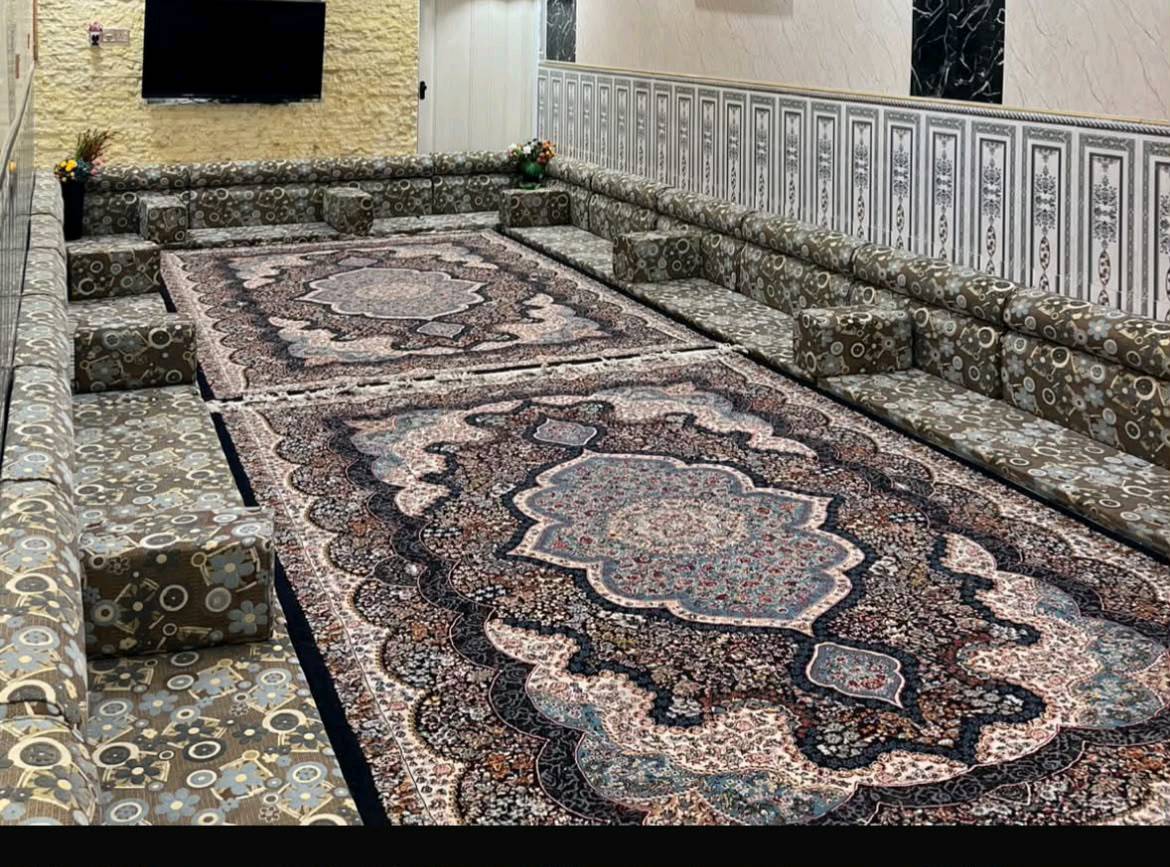 ديــوان للبــيع......

التفاصيل: 
 12 دوشك
 20 تكيه 
2 زوايا 
11 مساند 
اسفنج اصلي ضغط عالي💯 
للاستفسار  ***********
