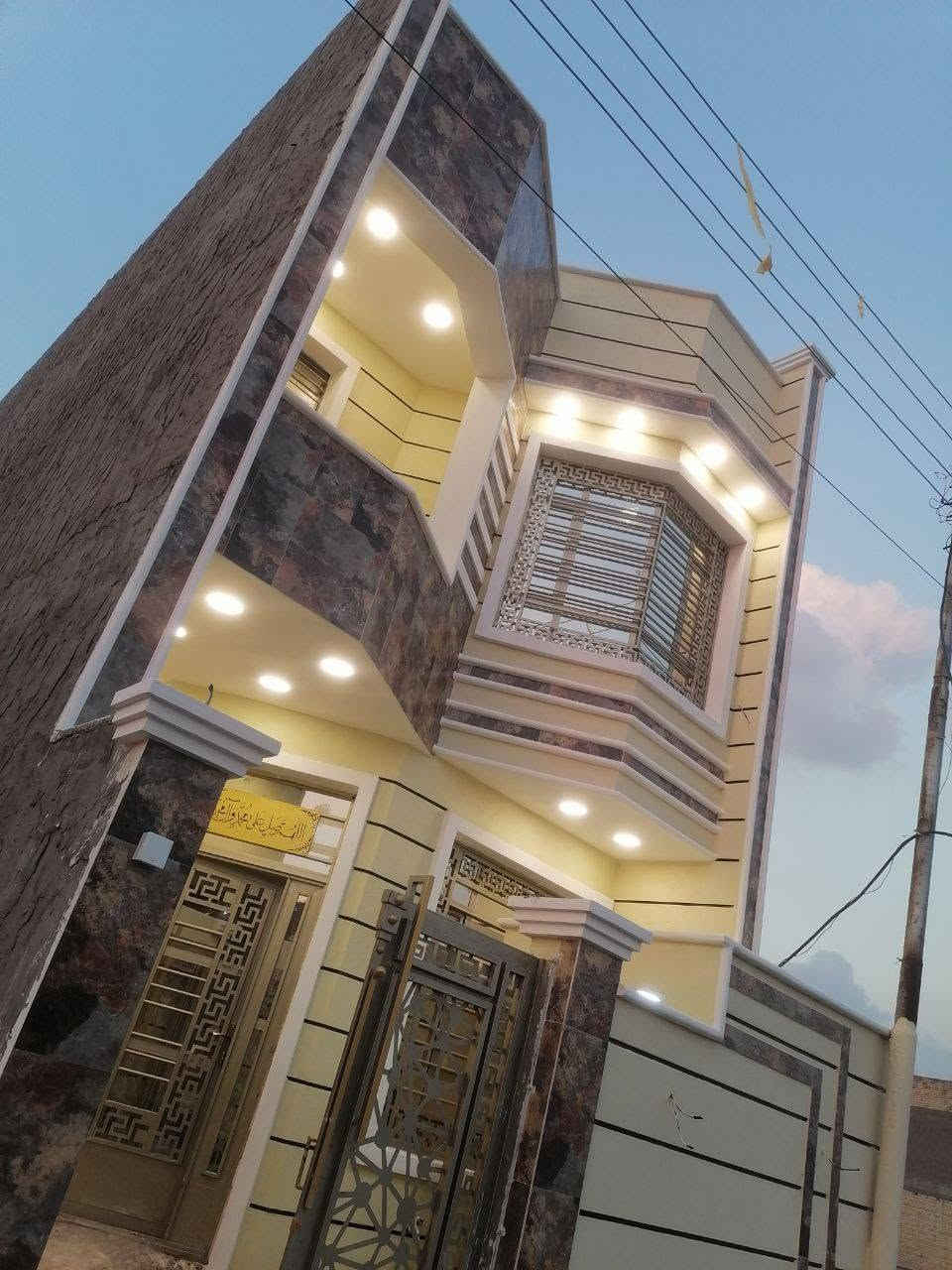 السلام عليكم ، بيت للبيع مساحة 100 متر طابو زراعي سند 25 اقرار محكمه وكاله ام الصوره  البيت بلزعفرانيه شارع الكهرباء بزراعي دور الشرطه قرب سكله ابو علاء السعيدي خدمات ماء وكهرباء  يحتوي البيت على استقبال ومطبخ وصاله كبيره وغرف نوم عدد 2 وتكدر اسوي الغرفه الثالثه و3 حمامات عرض الشارع 10 متر البيت فول مواصفات بناء درجه اولى وجميع صور البيت موجوده اثناء مرحله البناء البيت جديد اي استفسار هذا رقمي ***********
