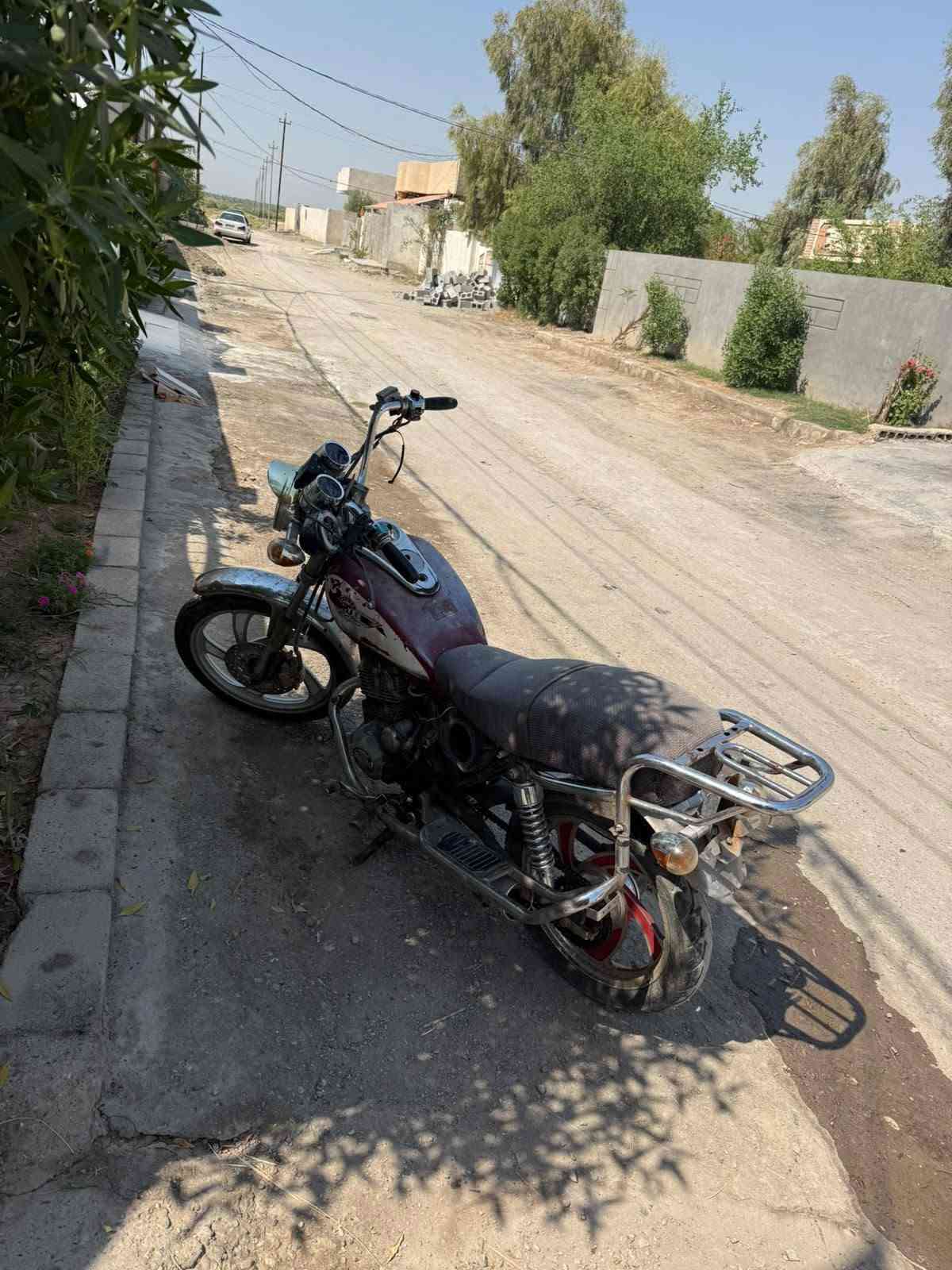سلام عليكم جني موديل 2016 درجة خير من الله سلف شغال كاملة درجة سعر 170وابيهة مجال تصال على رقم *********** مكان ديالى غير متواجد على خاص
