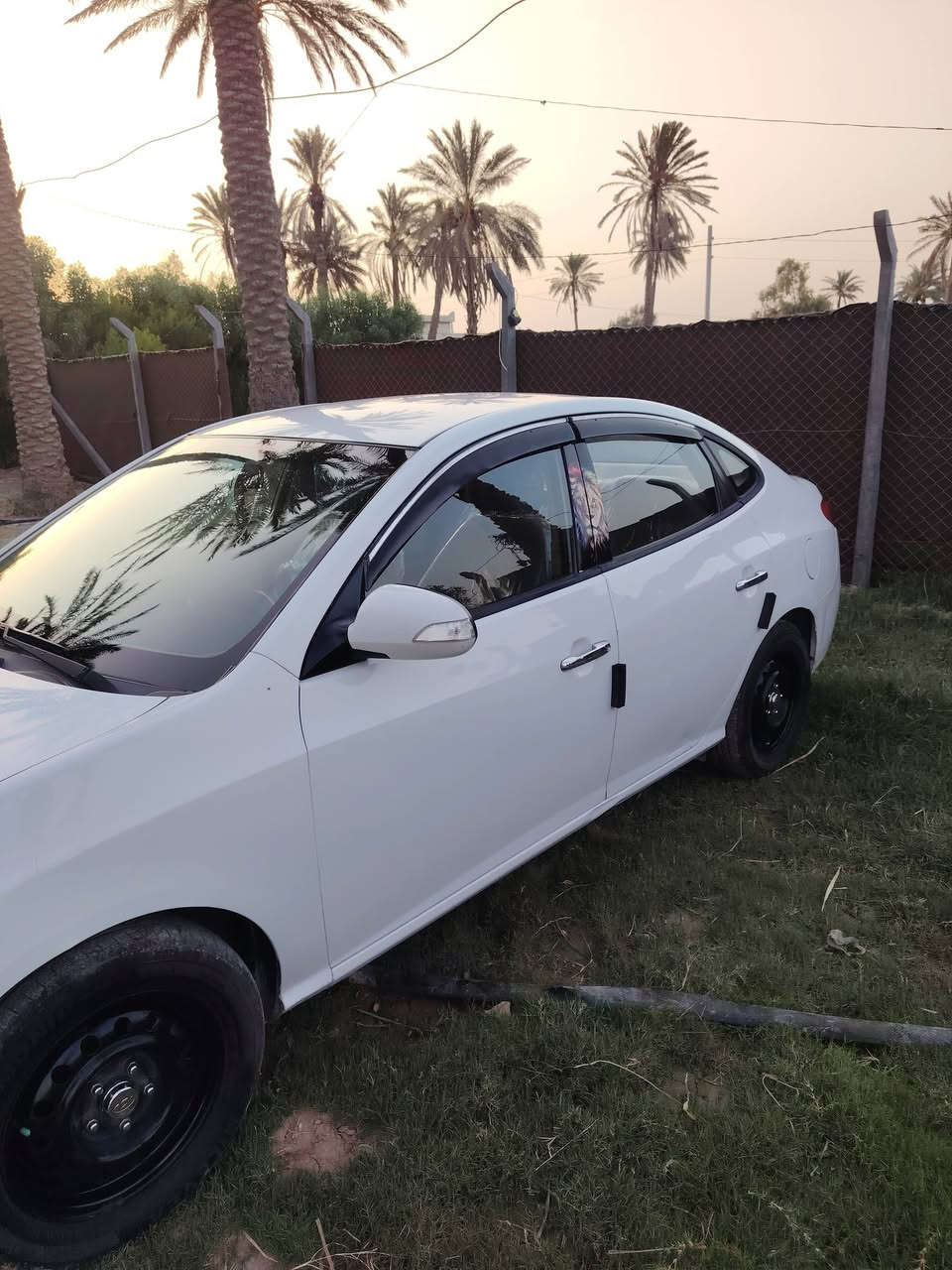 السلام عليكم النترا للبيع مديل 2010خليجي مكينه 1600 فول موصفات ماعدا الفتحه مكينه جديده كير حداديه تخم تاير تبريد ثلج جاهزه من كلشي رقم بغداد   سياره بيه قطعتين صبغ بنيد وجاملغ فقط بدون دواخل والباقي كفاله شرط السونار والتحويل /مكان السياره بابل -جبله /السعر. 110 وبيه مجال لطيبين 
 الاستفسار الاتصال على الرقم  ***********
