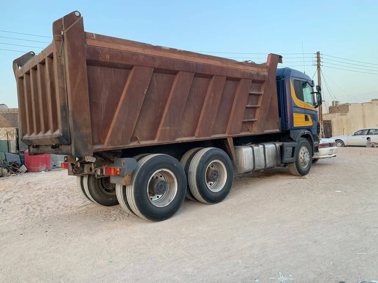 السلام عليكم سكانيا للبيع موديل 2000 رقم بصره انكليزي ل30 سياره جاهزه خير من الله سعر 270 بيها مجال مكان بصره اتصال على الرقم انا مكلف بالنشر  ***********
