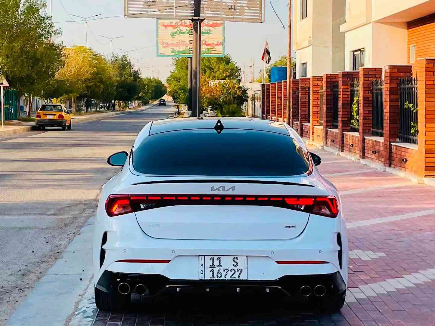 السلام عليكم K5 مديل 23 مكينه 2500 تيربو صاروخ 🚀 جيتي فول مواصفات فول ماشيه 80 بيه جاملغ او بنيد تبديل من الوكاله يعني ولا قطره صبغ مكانه بغداد الكرخ السعر 158 او بيه مجال  الهاتف ***********
