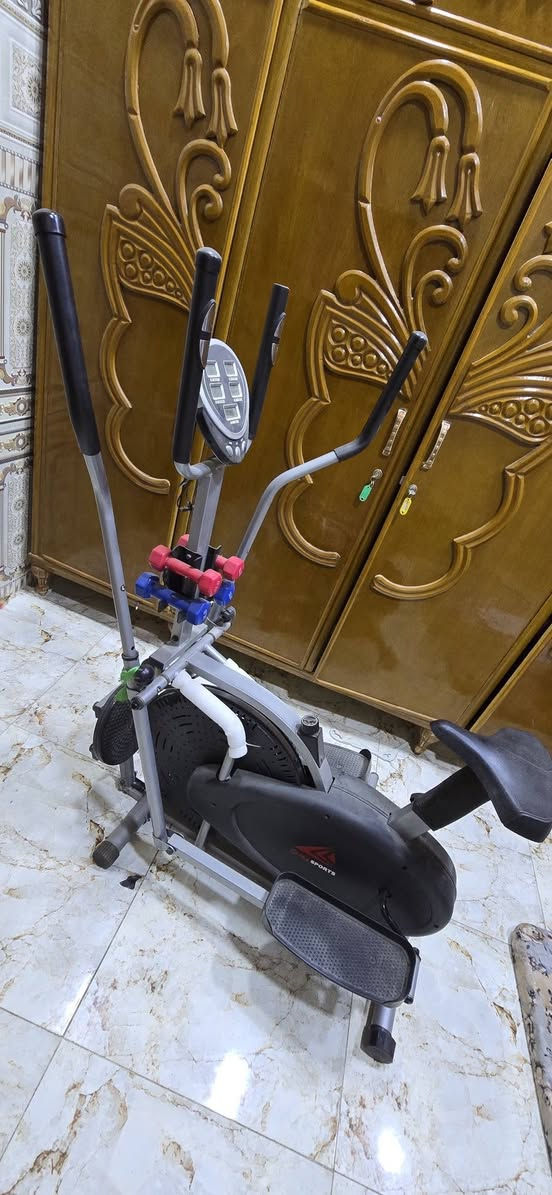 جهاز اوبتكال رياضي للييع يتحمل وزن ١١٠ 
الجهاز صارلي شهرين فقط من ماخذته الشراي يتفضل ع الرقم 
*********** مكاني نجف
