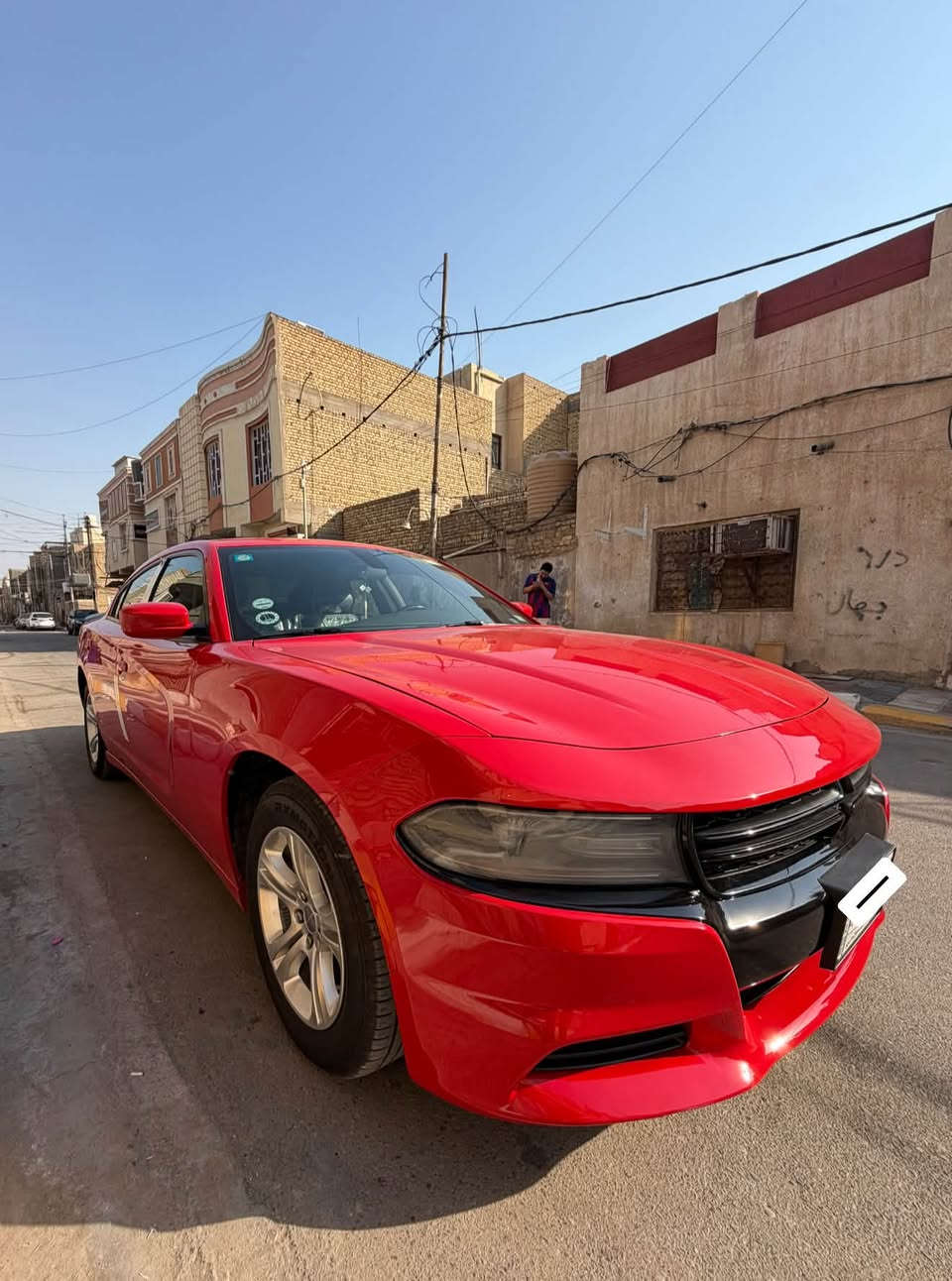 السلام عليكم 
جارجر 2022 احمر طماطي sxt حره بغداد بأسمي تحويل مباشر
ماشية 44 الف  
((بيه كلير من الشركة بجه اليمنه وخشم البنيد اقل من شبر ومصلح نفسه ))
الايرباك سليم والسيارة جديدة وجاهزة مابيه اي نقص
السعر 215 $ مكان السيارة ناصرية
***********
