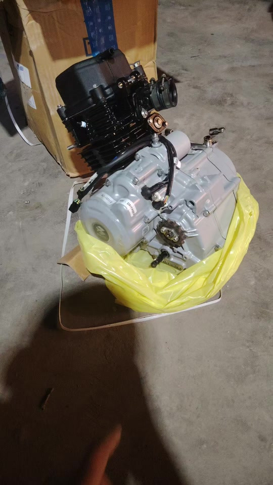 محرك دراجه بوكسر ٥ كير اصلي شركه وكاله عنوان بغداد دوره البوعيثه لتواصل *********** الإدارة حيدر الوكيل #محرك_بوكسر #صيانة_دراجات_نارية #دراجه_ناريه #دراجه_بوكسر #دراجات_نارية 
