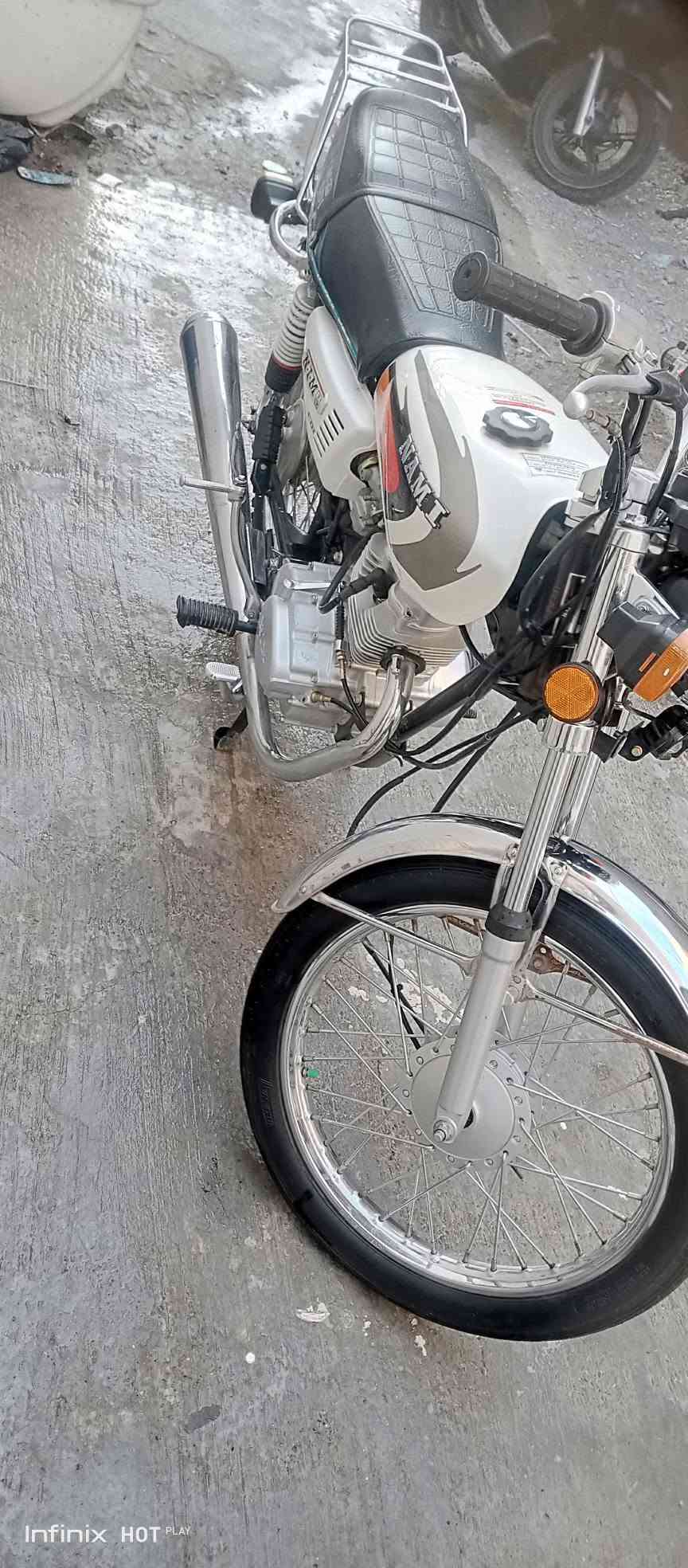 دراجه نامه موديل ٢٦دراجه عله وضع الشركه مابيه اي نقص اوراق موجوده السعر ٧٠٠وبيه مجال للتواصل ***********

نص مكتوب في الصور:
- Infinix HOT PLAY
- Infinix