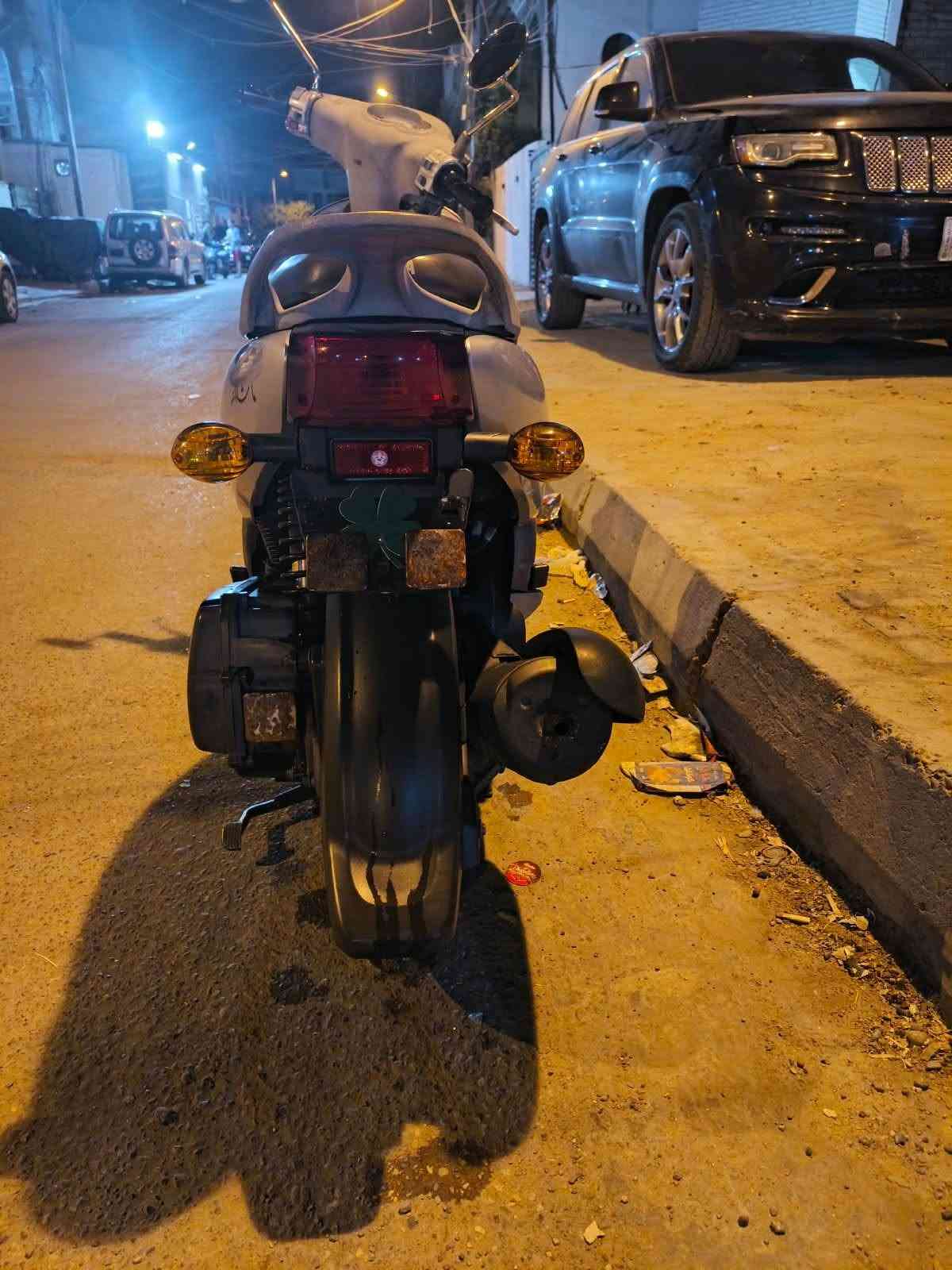 سلام عليكم دراجه للبيع صار اسبوع نازله من الرمبه الدراجه كفاله عامه السعر 950 بيه مجال
العنوان بغداد البلديات شارع المصرف 
***********

