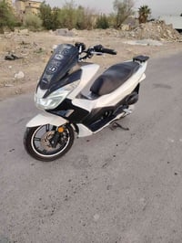 Pcx جيل الثاني مكينه 125c دراجه غرسه مكينته ناعمه سلف من اول نكره حساس...