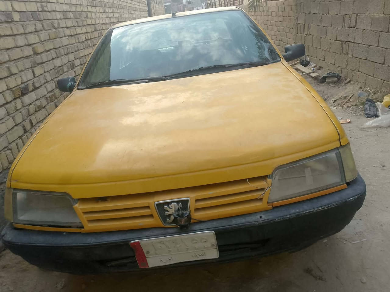بيجو • نجف مشخاب • بأوراق
