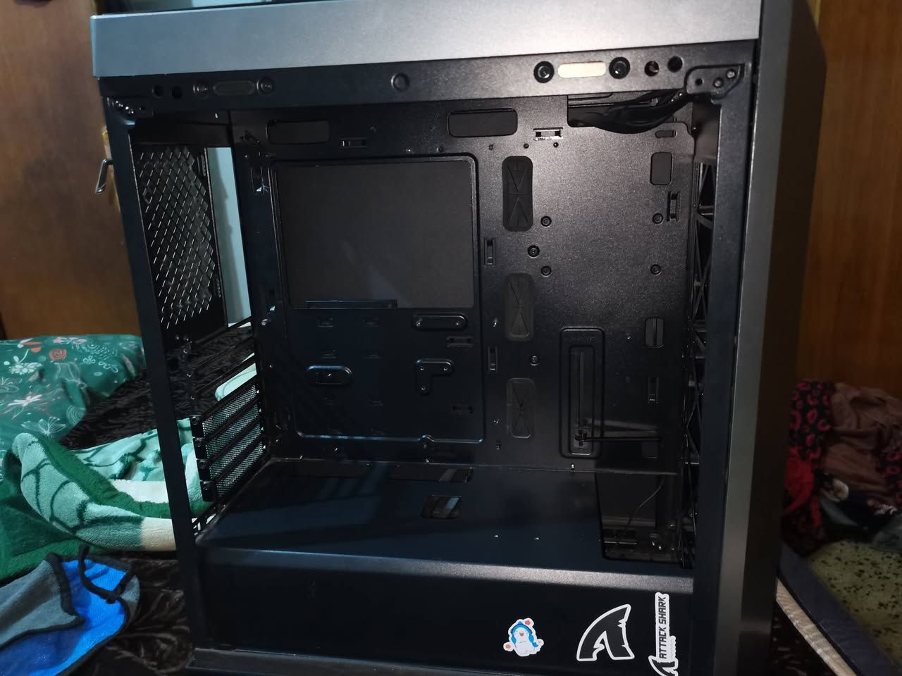 السلام عليكم شلونهم الشباب كيس و ssd western digital اصلي مو امزوووون
الهارد480gb ب50
الكيس ب 55
مكاني بغداد مدينة الصدر
واعتذر ماعندي توصيل
رقمي ***********
متواجد واتس و ماسنجر

