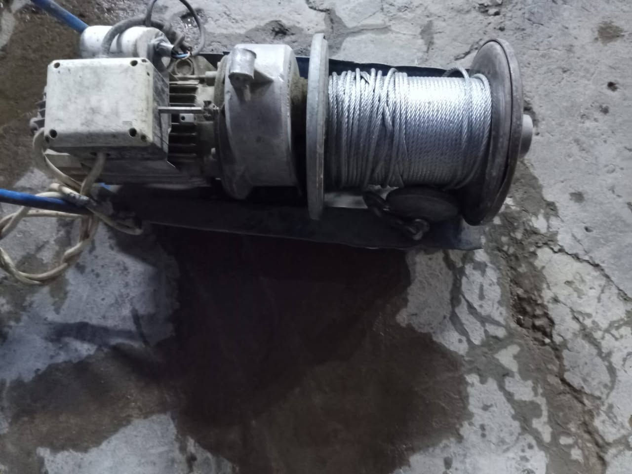 ماطورات ونج نحالة لبيع عدد 3 إيطالي درجة اولى 
مكاني بغداد الشعلة السعر 350 وبي مجال بسيط جك جيه  ***********  من طرف حسن الغراوي
