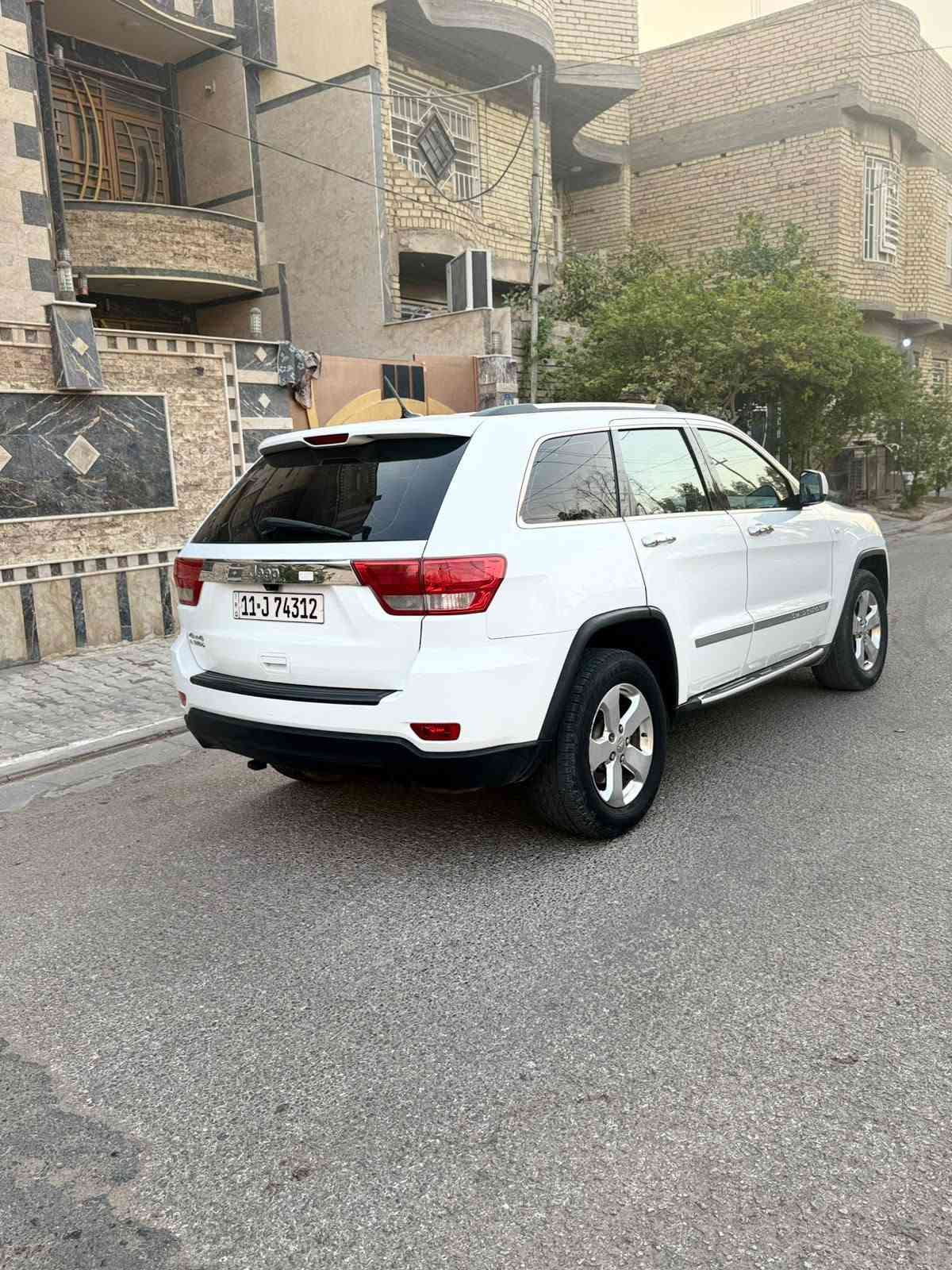 السلام عليكم 
سياره للبيع نوع جيب الاريدو موديل 2013فؤؤؤل مواصفات فتحه تحكم استيرن حساسات امامي خلفي  شاشه كامره دواره مري شفط اشاير مري كشنات جلد كهرباء  سبعة راكب كير مكينه حجم سته استندر ثلث قطع تبريد تدفئه حداديه تخم تاير كوله جديد العنوان كربلاء السعر 148وبيه مجال بصيط حك الجيه انتصال فقط ***********
