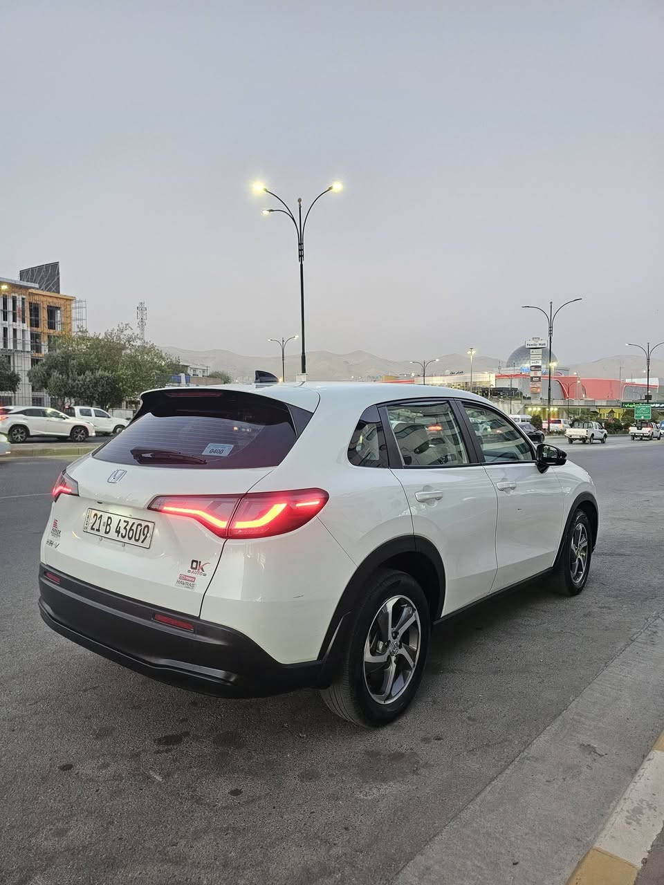 هوندا یاباني أصلي مودیل 2023
هHONDA HR-V, LX 
سعر ((( 133 ورقة بي مجال ))) 

​المحرك: 2.0 تنفس طبيعي (بدون توربو) مرغوب جداً.
​القيادة: سلسة ومميزة للغاية.
​المسافة المقطوعة: 45 ألف مایل.
​أنظمة القيادة: 3 وضعيات (Normal _ Eco _ Sport).
​المواصفات الداخلية والخارجية:
​داخلية مميزة بلون كريمي.
​إضاءة LED مع عدسات.
​بصمة تشغيل وبصمة أبواب.
​بريك إلكتروني (بصمة) مع خاصية الأوتو هولد (Auto Hold).
​رادار تحديد مسار (خطي الجادة).
​مثبت سرعة (تحديد سرعة).
​تحكم مقود (سوكان ڤوليۆم) والعديد من المواصفات الأخرى...
​السنوية (الرقم): مجددة لغاية عام 2029.
​حالة البودي (الشرائح):
قطعتين وبقعة صغيرة صبغ (بدون داخل / بدون وصول الصبغ للداخل).
(مرفق صور الحادث والفحص السونار).

3CZRZ1H3XPM723535
​الضمان:
الكير، المحرك، الكهربائيات، والتبريد بشرط الفحص.
​الموقع: السليمانية

سعر ((( 133 ورقة بي مجال ))) 
​للاتصال:
​***********
​***********
